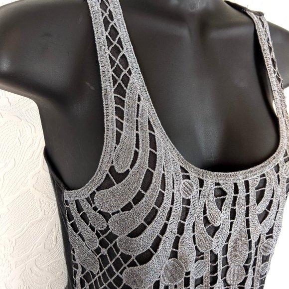 EXPRESS Womens Tank Top - Picture 2 of 5